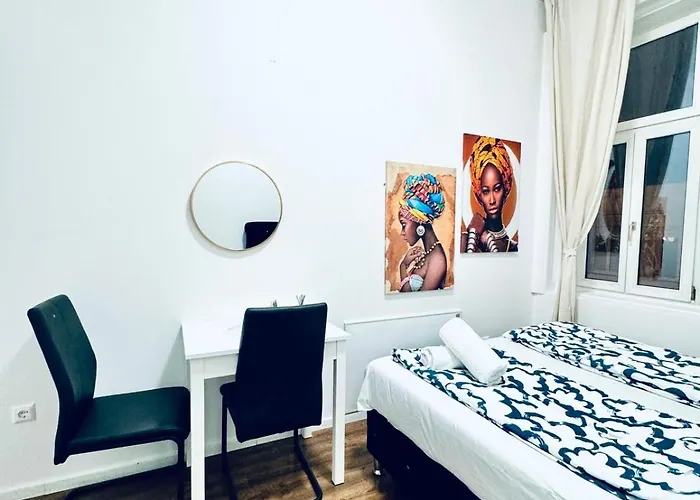 Spacious Private In 5br Near Atzgersdorf Station דירה
