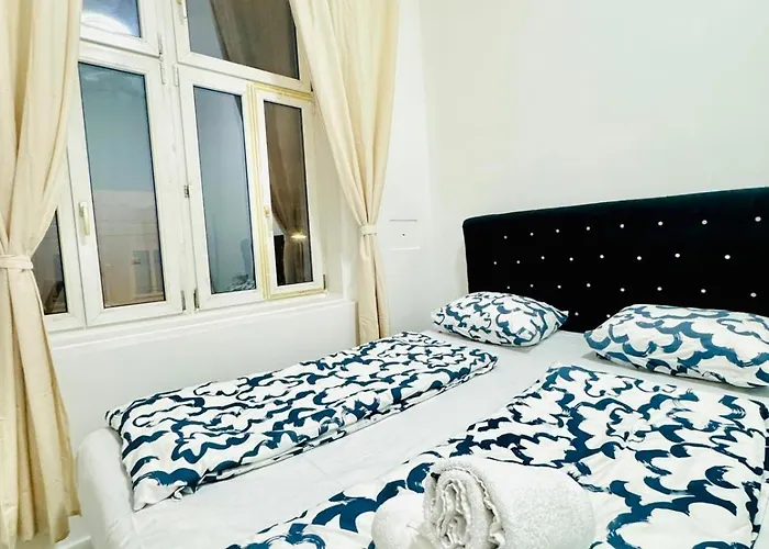 Spacious Private In 5br Near Atzgersdorf Station