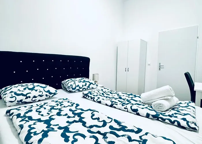 Spacious Private In 5br Near Atzgersdorf Station דירה וינה