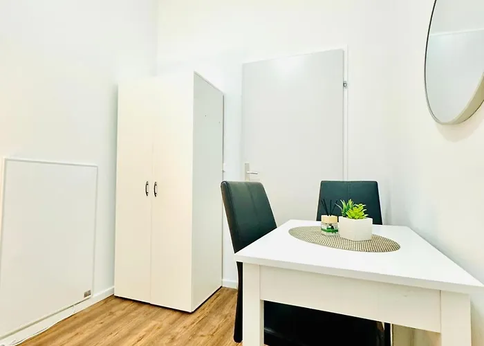 דירה Spacious Private In 5br Near Atzgersdorf Station וינה