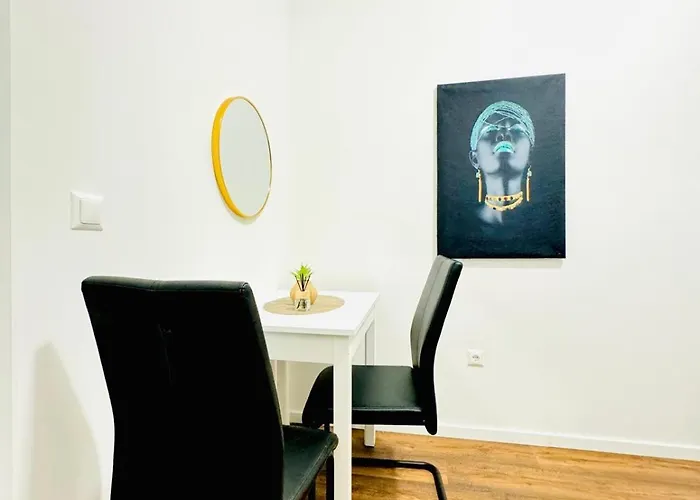 Spacious Private In 5br Near Atzgersdorf Station דירה וינה