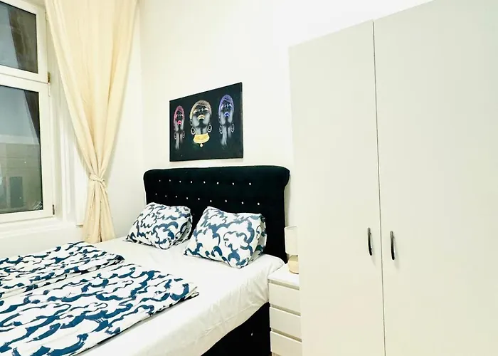 Spacious Private In 5br Near Atzgersdorf Station דירה