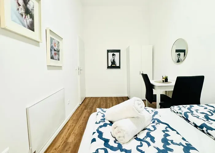 דירה Spacious Private In 5br Near Atzgersdorf Station *