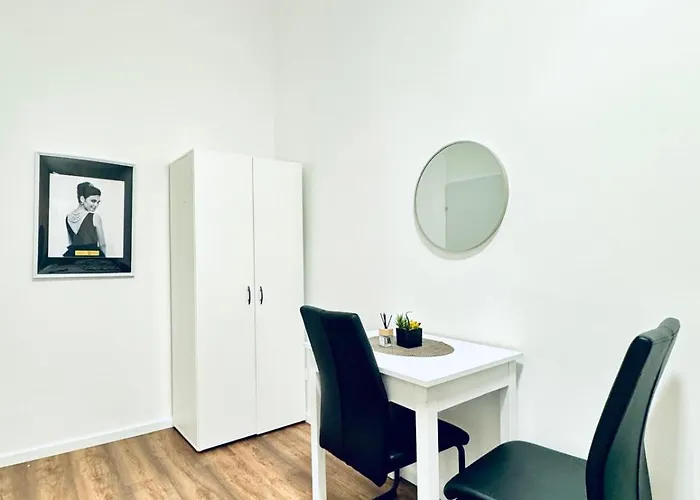 Spacious Private In 5br Near Atzgersdorf Station וינה