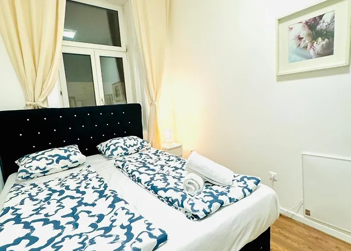 Spacious Private In 5br Near Atzgersdorf Station